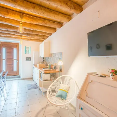 Apartment Io-io's Place - Old Town - Wifi - Ac